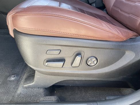 Used 2023 Kia Telluride SX Prestige AWD/4WD image 23