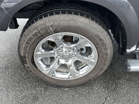 Used 2016 RAM 1500 Laramie w/ Convenience Group image 14