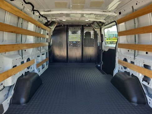 Used 2024 Ford Transit 250 Low Roof w/ Exterior Upgrade Package RWD image 15