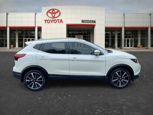 Used 2019 Nissan Rogue Sport SL w/ Premium Package AWD/4WD image 4