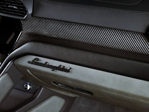 Used 2024 Lamborghini Urus S AWD/4WD image 20