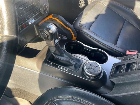 Used 2021 Ford Bronco Badlands image 22