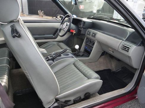 Used 1989 Ford Mustang LX image 36