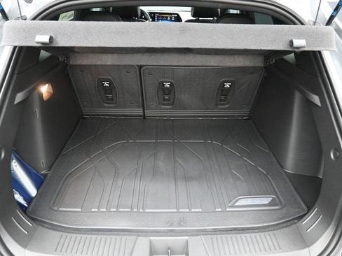 New 2026 Chevrolet Trax RS w/ Sunroof Package image 31