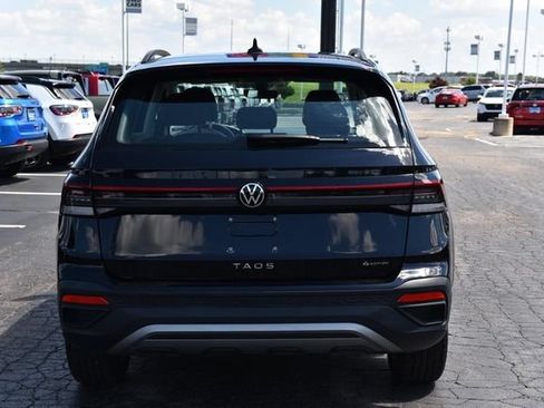 Used 2025 Volkswagen Taos S AWD/4WD image 6