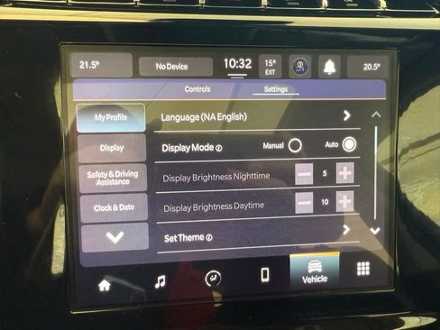 Used 2023 Jeep Grand Cherokee L Laredo image 41