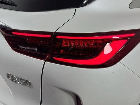 Certified 2023 INFINITI QX50 Luxe FWD image 37