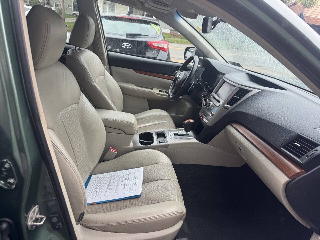 Used 2014 Subaru Outback 2.5i Limited AWD/4WD image 25