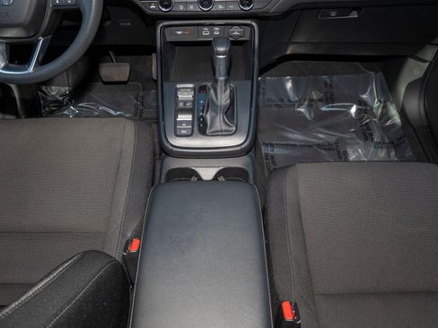 Certified 2025 Honda CR-V EX image 27