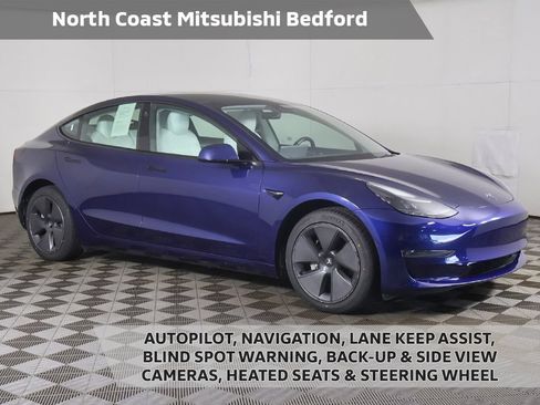 Used 2023 Tesla Model 3 Standard Range RWD image 1