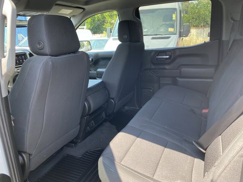 Used 2022 Chevrolet Silverado 1500 Custom image 16
