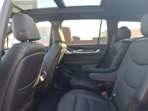 Certified 2023 Cadillac XT6 Premium Luxury image 16