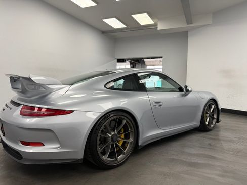 Used 2014 Porsche 911 GT3 RWD image 29