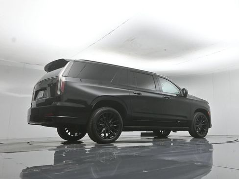 Used 2021 Cadillac Escalade ESV Luxury AWD/4WD image 50