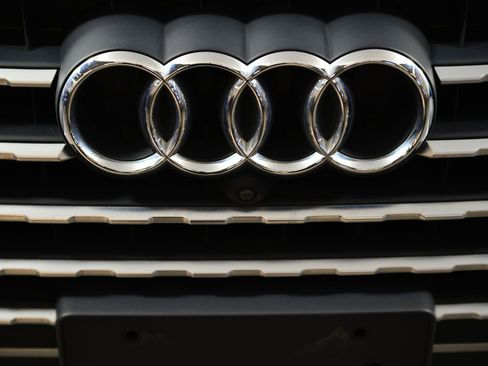 Used 2018 Audi Q7 3.0T Prestige image 13