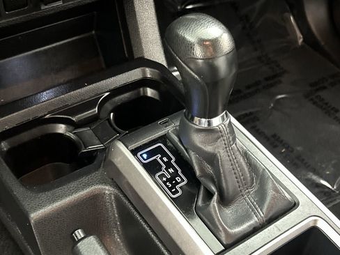 Used 2022 Toyota Tacoma SR5 image 15