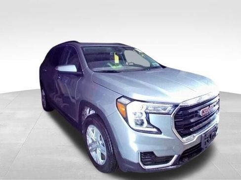 Certified 2023 GMC Terrain SLE w/ Driver Convenience Package AWD/4WD image 4