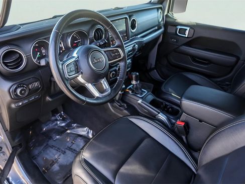 Used 2021 Jeep Wrangler Unlimited Sahara w/ Cold Weather Group image 13