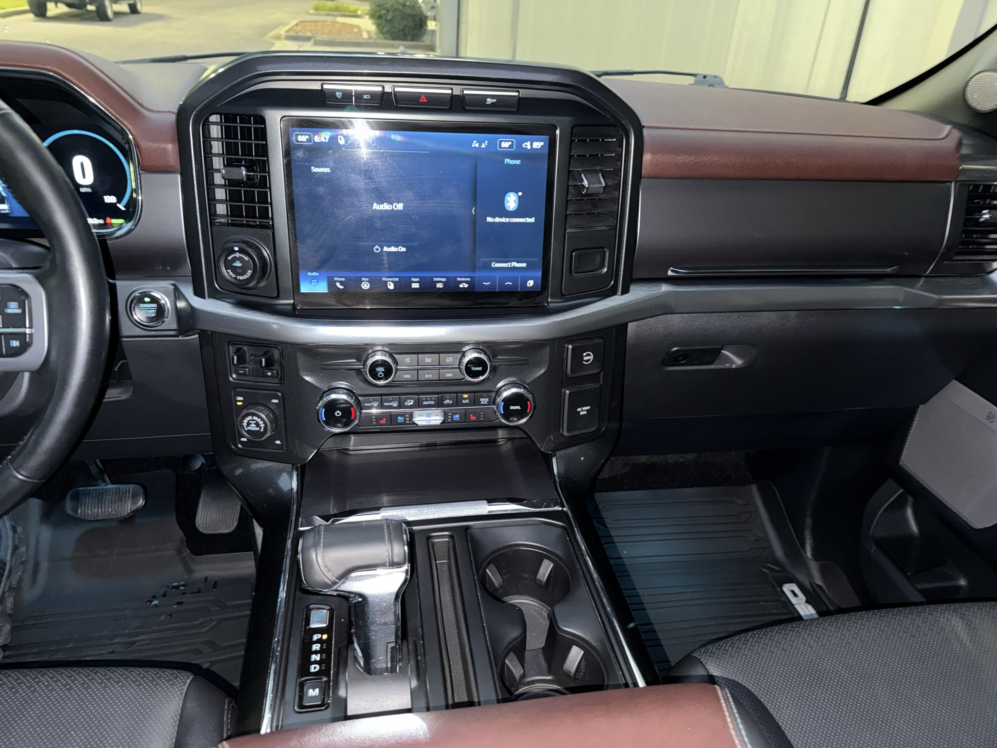 Used 2022 Ford F150 Lariat AWD/4WD image 13