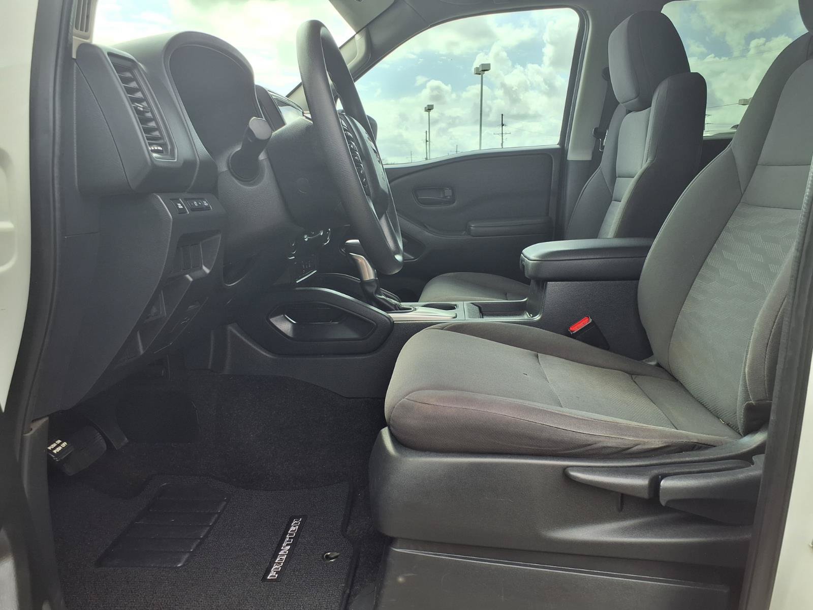 Used 2022 Nissan Frontier S w/ Technology Package RWD image 15