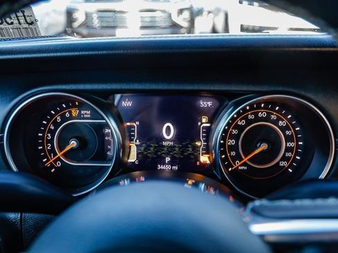 Certified 2022 Jeep Gladiator Overland w/ Trailer Tow Package image 24