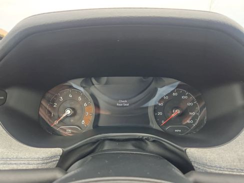 Used 2023 Jeep Compass Latitude image 31