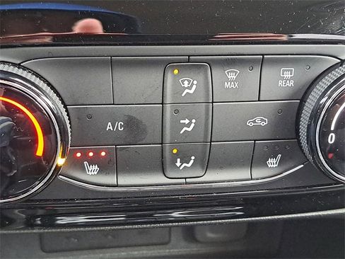 Used 2023 Buick Encore GX Preferred w/ Cold Weather Comfort Package image 22