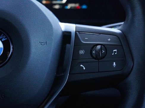 Certified 2025 BMW X2 xDrive28i image 21