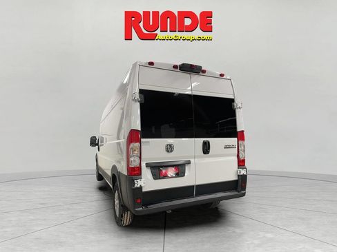 Used 2025 RAM ProMaster 3500 w/ Quick Order Package 22G SLT FWD image 3