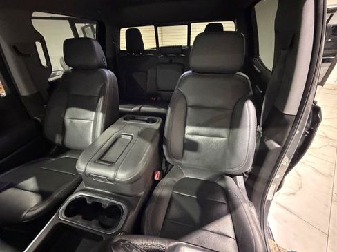 Used 2021 GMC Sierra 1500 SLT RWD image 16