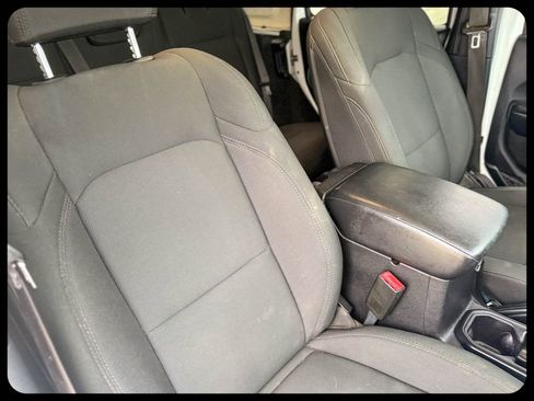 Used 2019 Jeep Wrangler Unlimited Sport S AWD/4WD image 11