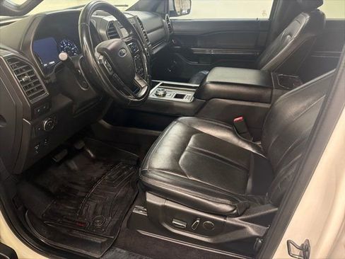 Used 2019 Ford Expedition Max Limited image 18