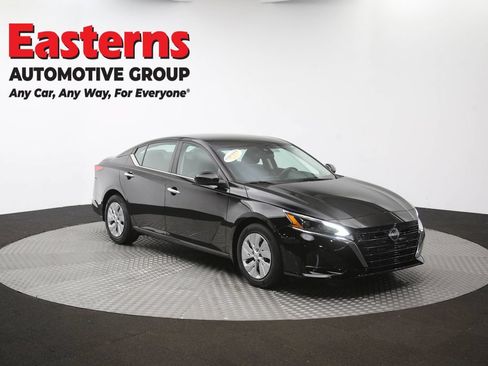 Used 2023 Nissan Altima 2.5 S FWD image 48