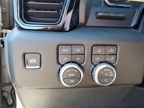 New 2026 GMC Sierra 1500 AT4 w/ AT4 Premium Package AWD/4WD image 31