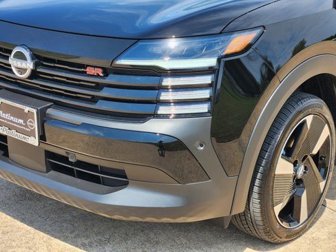 New 2026 Nissan Kicks SR image 8