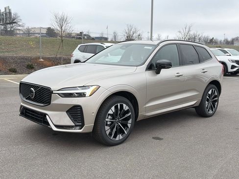 New 2026 Volvo XC60 B5 Plus w/ Protection Package Premier image 3