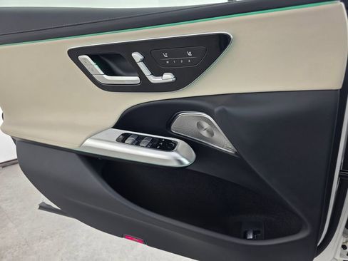 New 2026 Mercedes-Benz E 450 4MATIC Sedan image 15