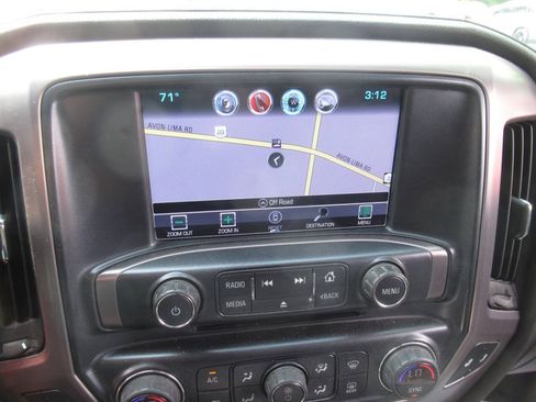 Used 2018 GMC Sierra 1500 SLT AWD/4WD image 24
