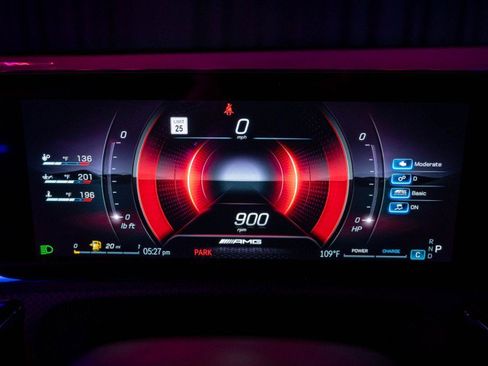 New 2025 Mercedes-Benz CLA 35 AMG 4MATIC image 17