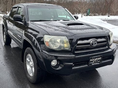 Used 2010 Toyota Tacoma 4x4 Double Cab image 4