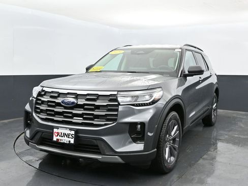 New 2026 Ford Explorer Active w/ Active Comfort Package image 7