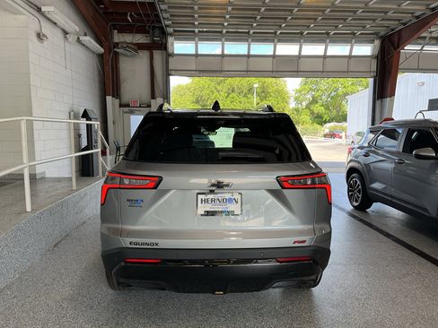 New 2026 Chevrolet Equinox RS FWD image 7
