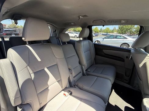 Used 2016 Honda Odyssey EX-L image 19