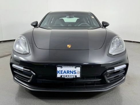 Used 2021 Porsche Panamera GTS image 3