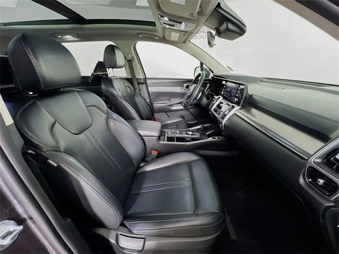 Used 2021 Kia Sorento EX image 42