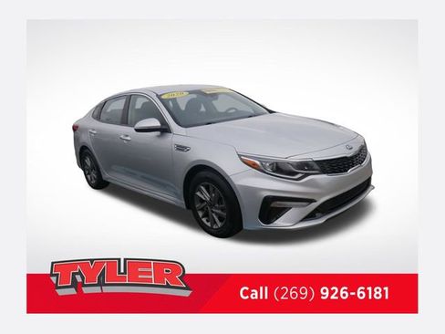 Used 2020 Kia Optima LX FWD image 1