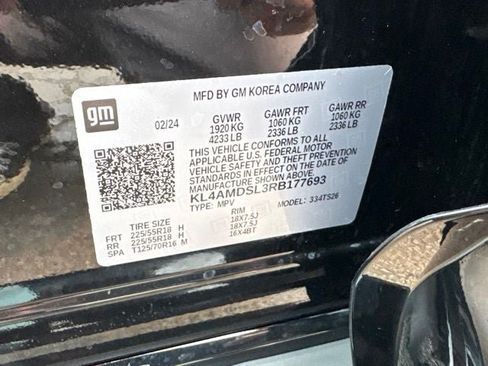 Used 2024 Buick Encore GX Sport Touring FWD image 31
