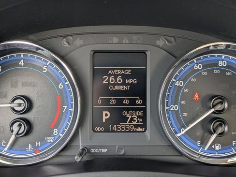 Used 2017 Toyota Corolla LE image 11