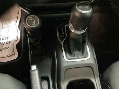 Certified 2022 Jeep Wrangler Unlimited Sport image 24