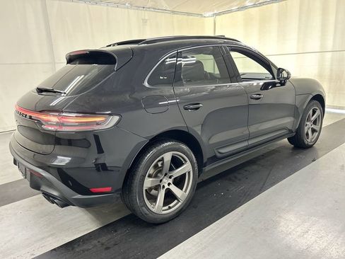Used 2024 Porsche Macan image 2